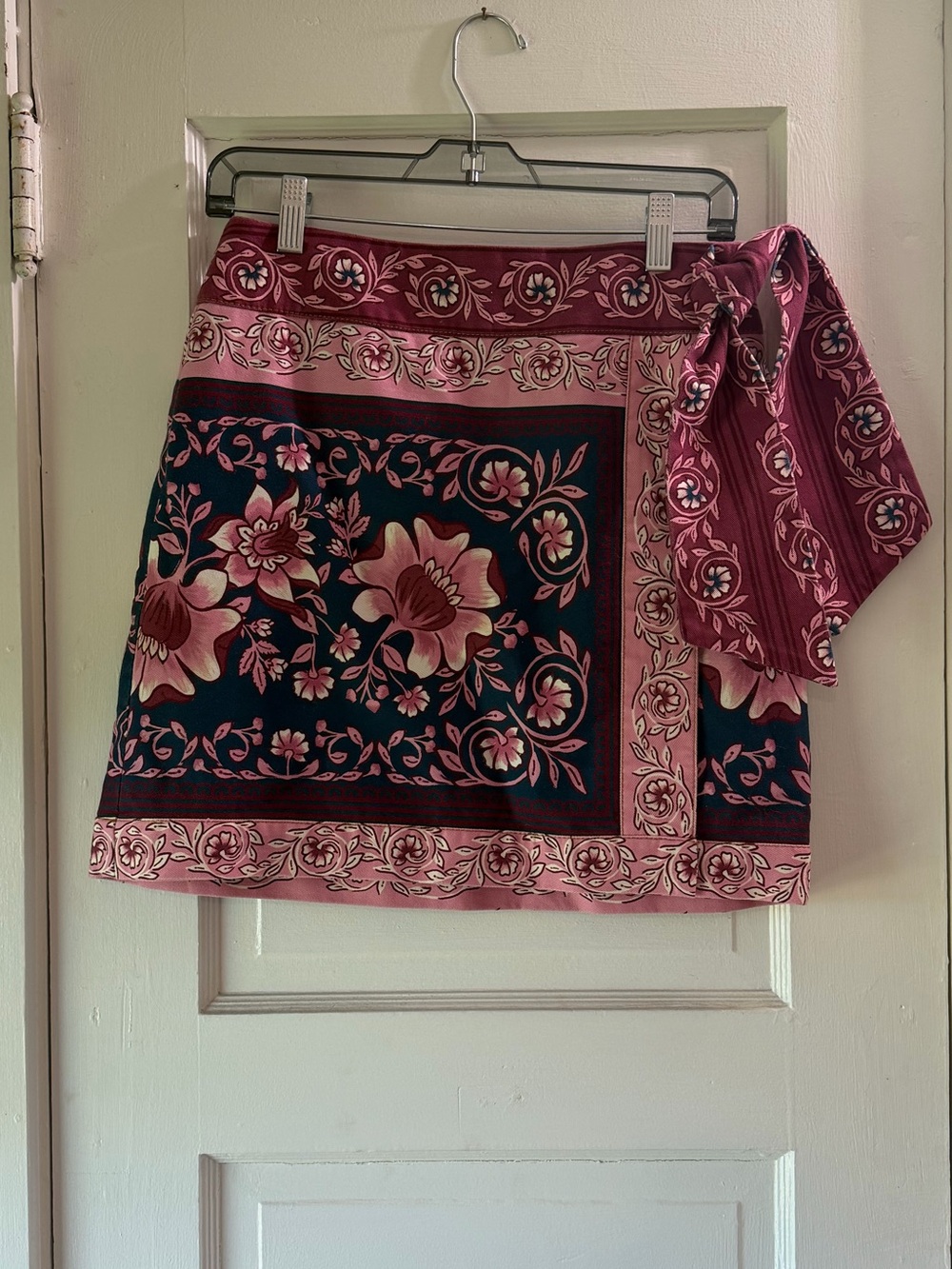 Farm Rio Ainika Charm Overlapped Denim Mini Skirt Size 28